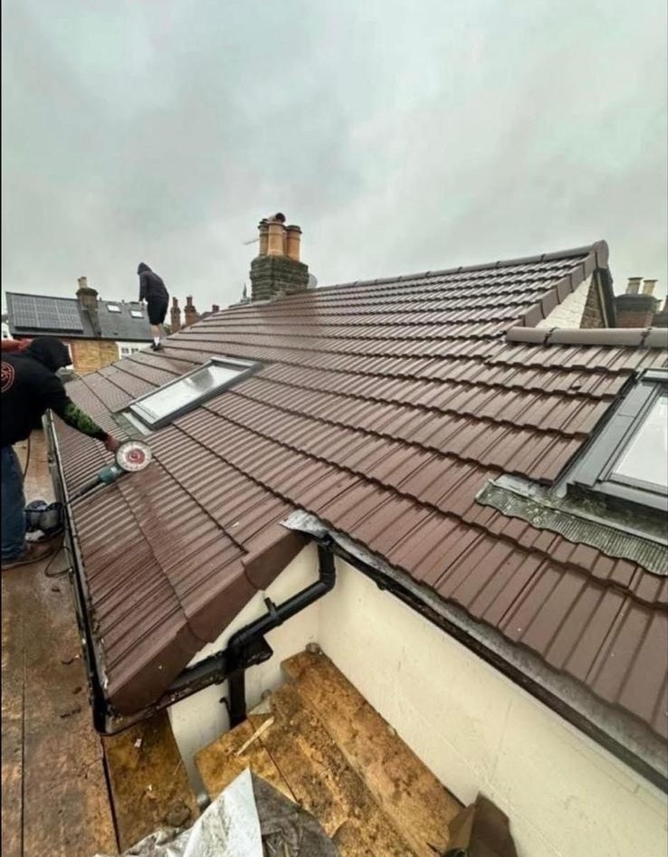 Roofer Worthing 15 Xlarge