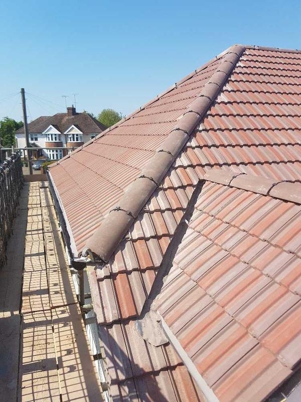 roofer-buckingham-cooperative-roofing-735-medium
