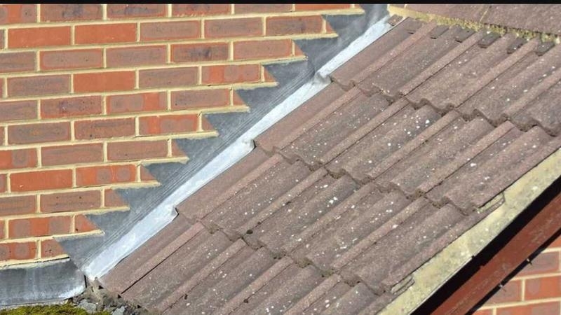 roofer-buckingham-cooperative-roofing-746-medium
