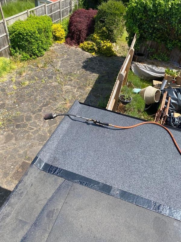 roofer-buckingham-cooperative-roofing-786-medium