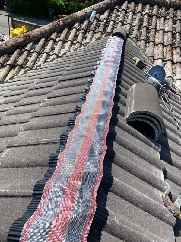 roofer-buckingham-cooperative-roofing-795-medium