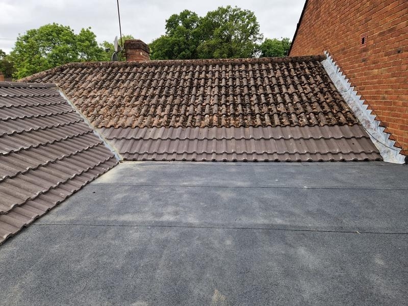 roofer-buckingham-cooperative-roofing-800-medium
