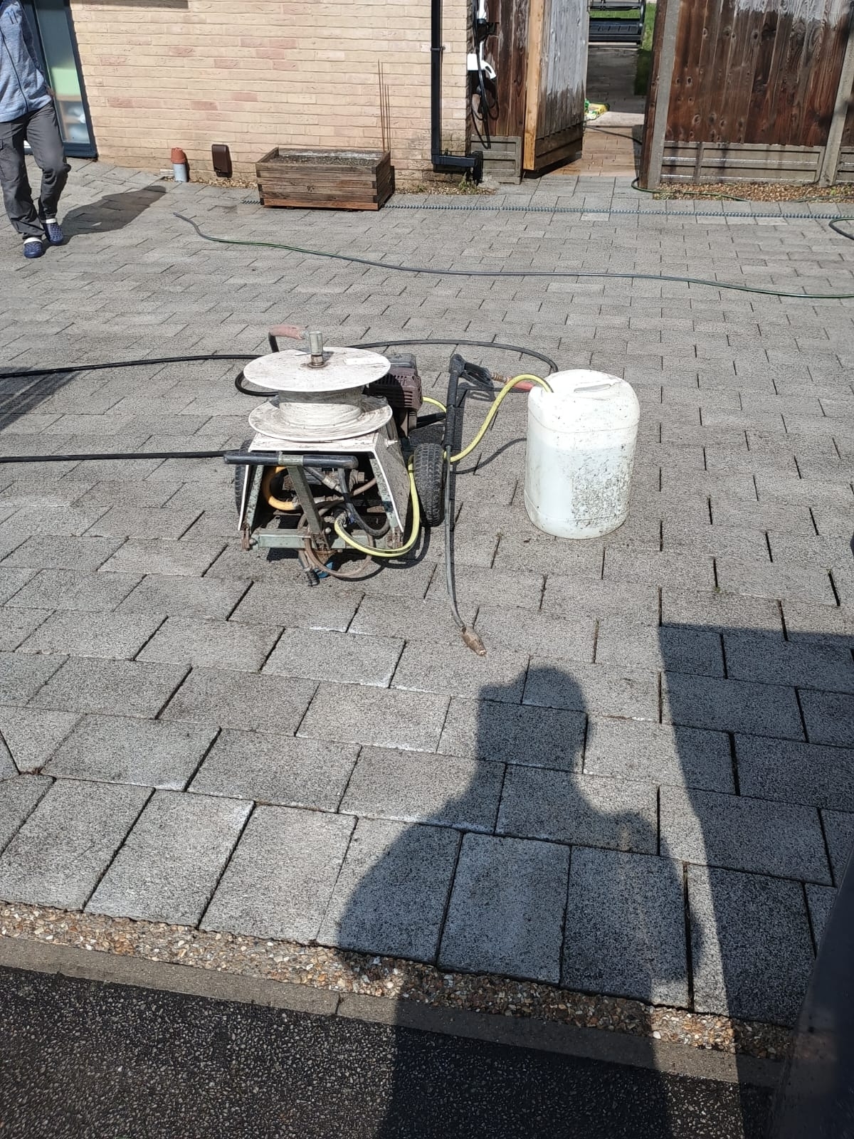 driveway-and-patio-cleaning-yellowstone-paving-ltd-12-small