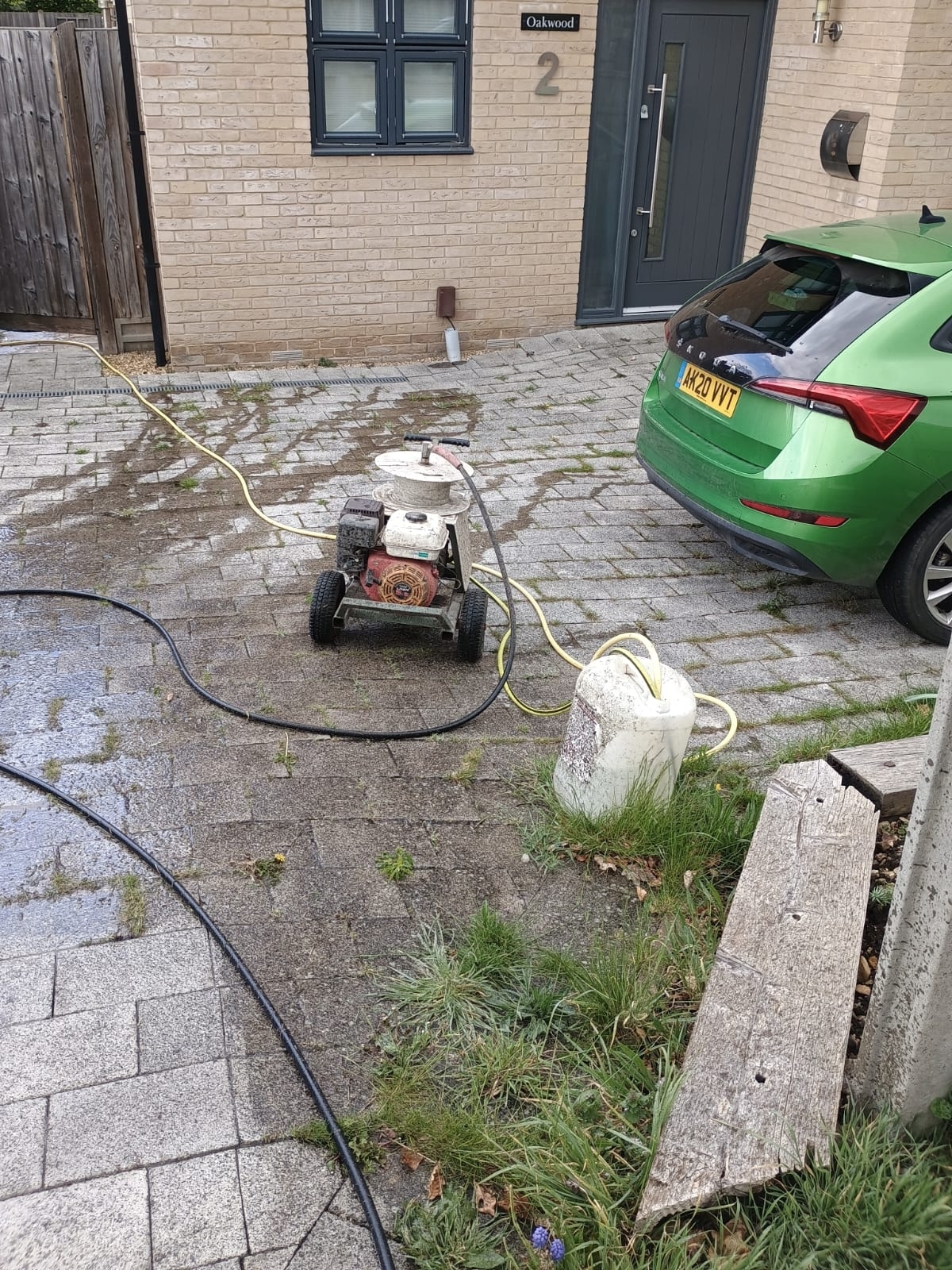driveway-and-patio-cleaning-yellowstone-paving-ltd-17-small