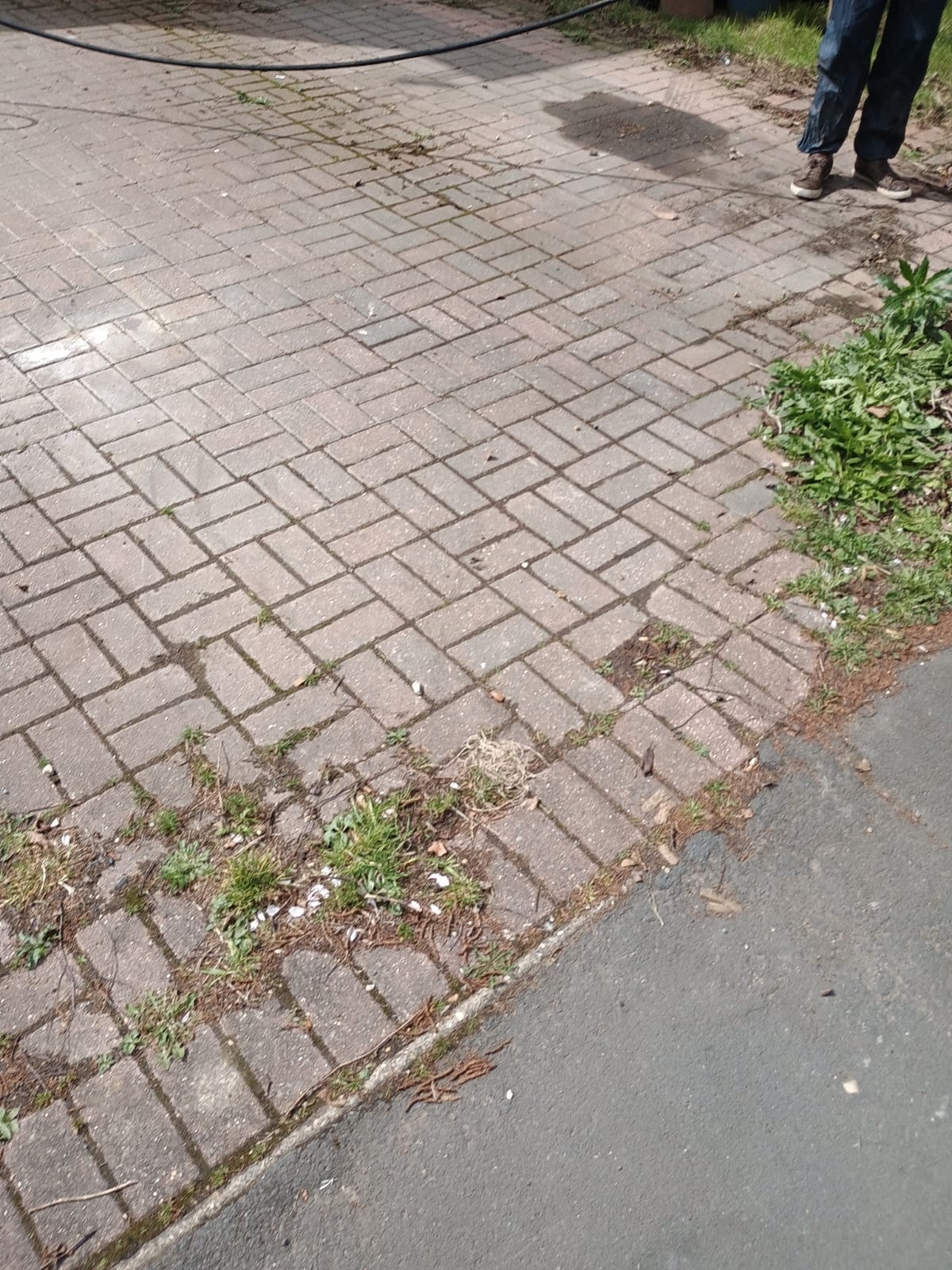 driveway-and-patio-cleaning-yellowstone-paving-ltd-20-small