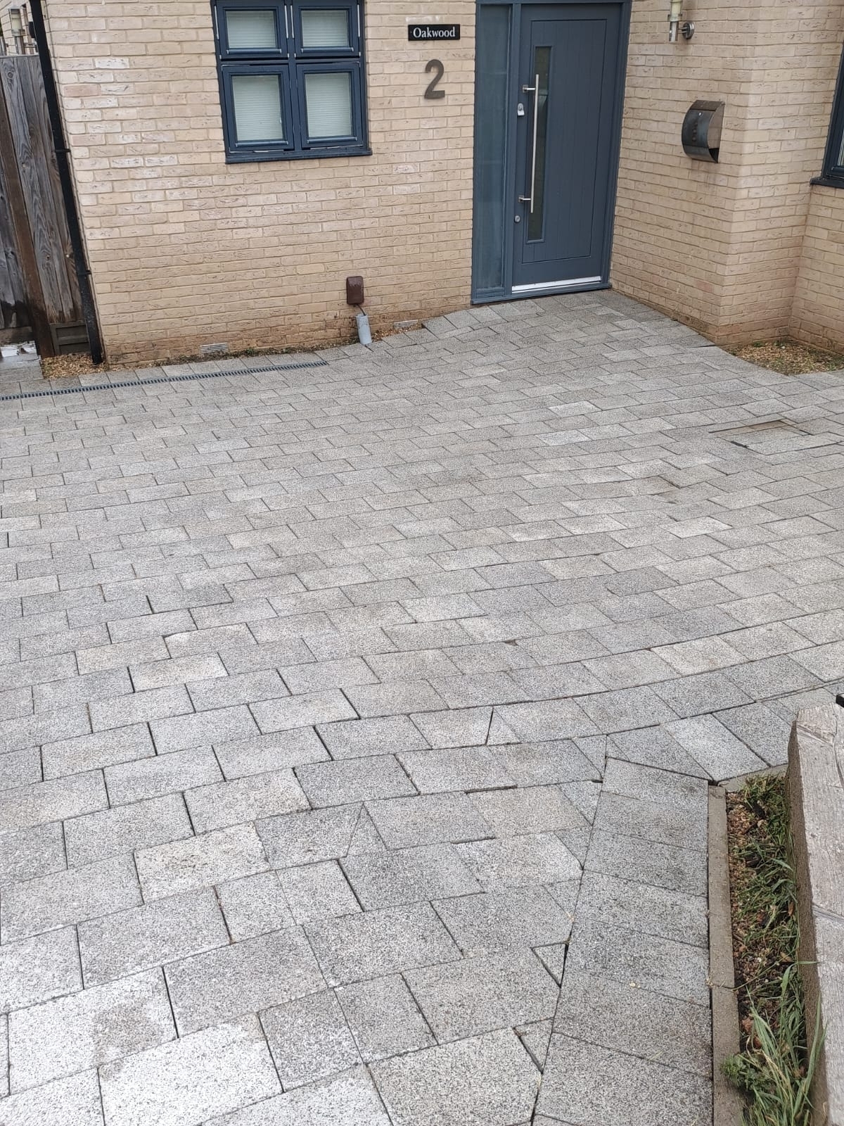 driveway-and-patio-cleaning-yellowstone-paving-ltd-21-small