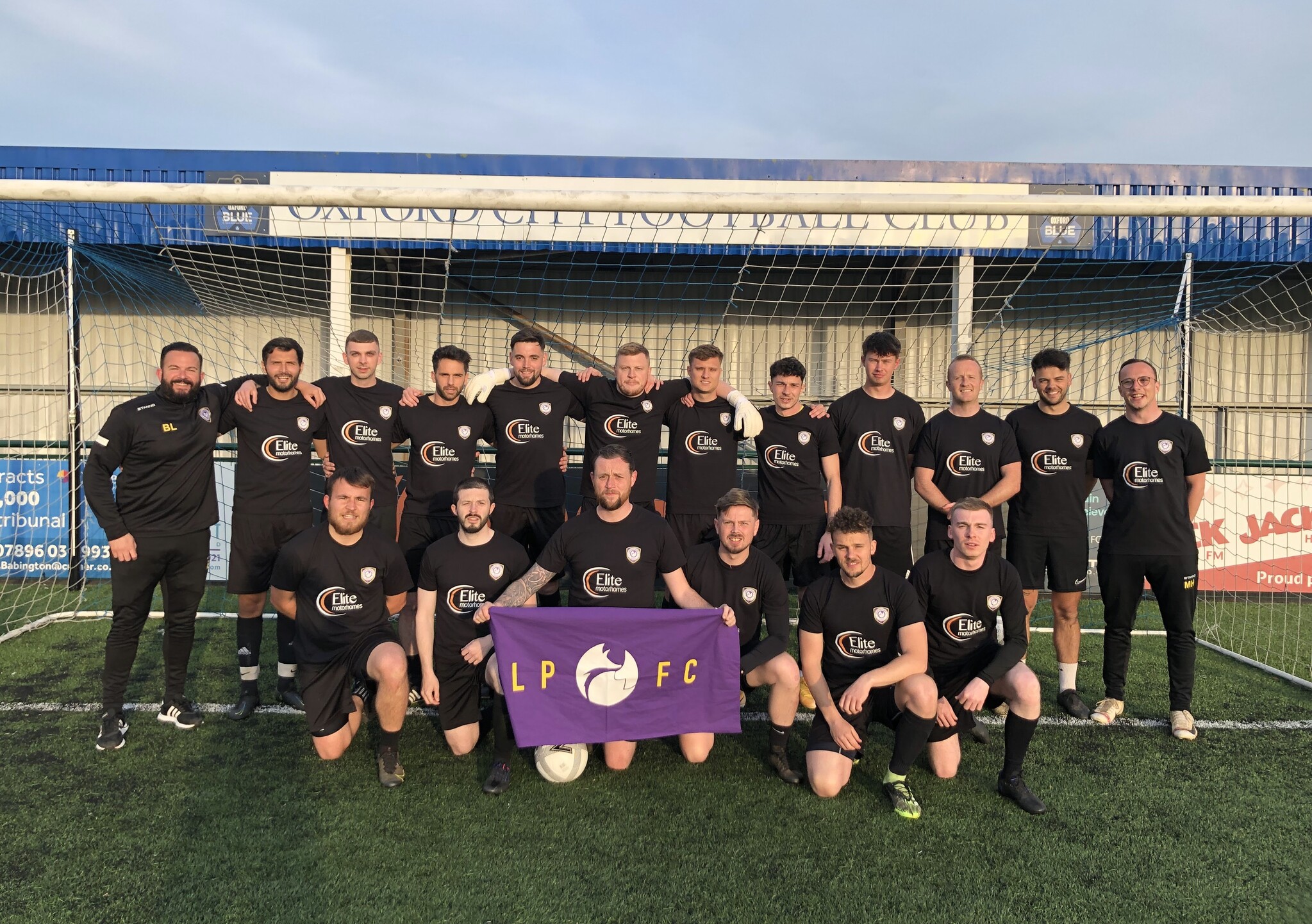 Longfordparkfc-team-01-small