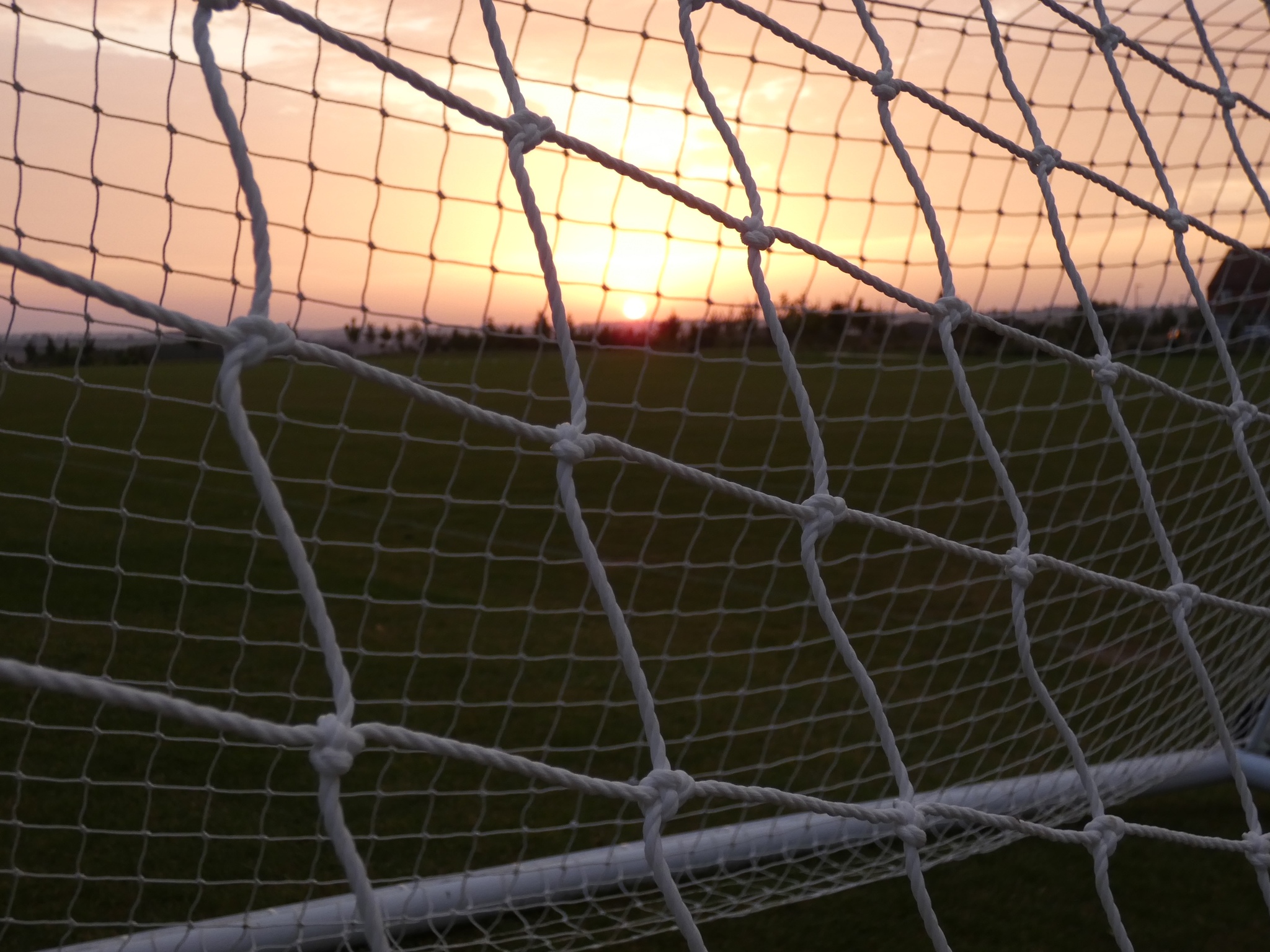as-sun-rises-over-the-den-longford-park-fc-05-small