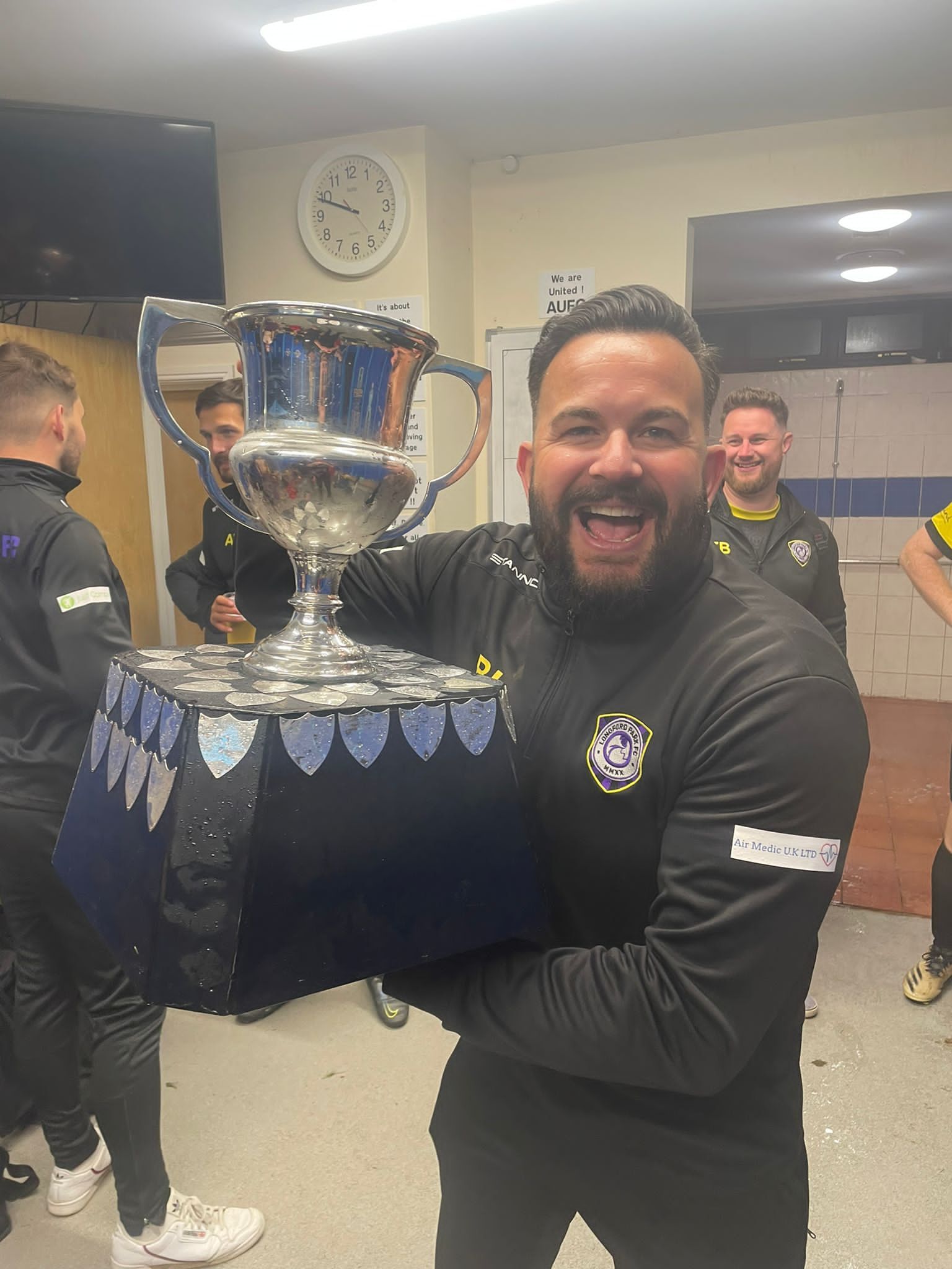 Trophies 1 Xlarge
