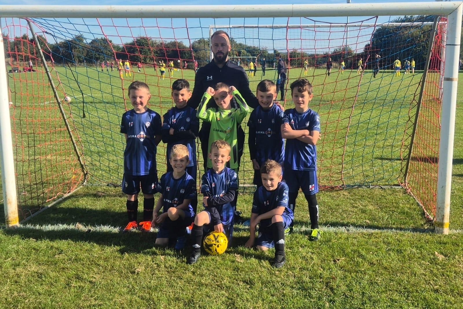 U8 Team Xlarge