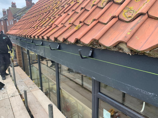 Roofer Bedford Charlies Angels Conservatory Roof Specialists 23 Medium