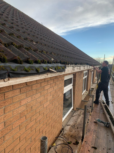 Roofer Bedford Charlies Angels Conservatory Roof Specialists 31 Medium