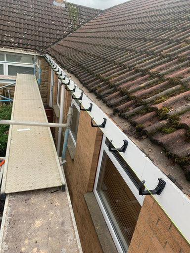 Roofer Bedford Charlies Angels Conservatory Roof Specialists 41 Medium