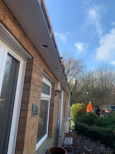Roofer Bedford Charlies Angels Conservatory Roof Specialists 54 Medium