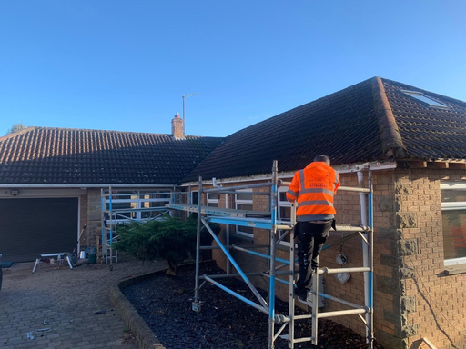 Roofer Bedford Charlies Angels Conservatory Roof Specialists 65 Medium