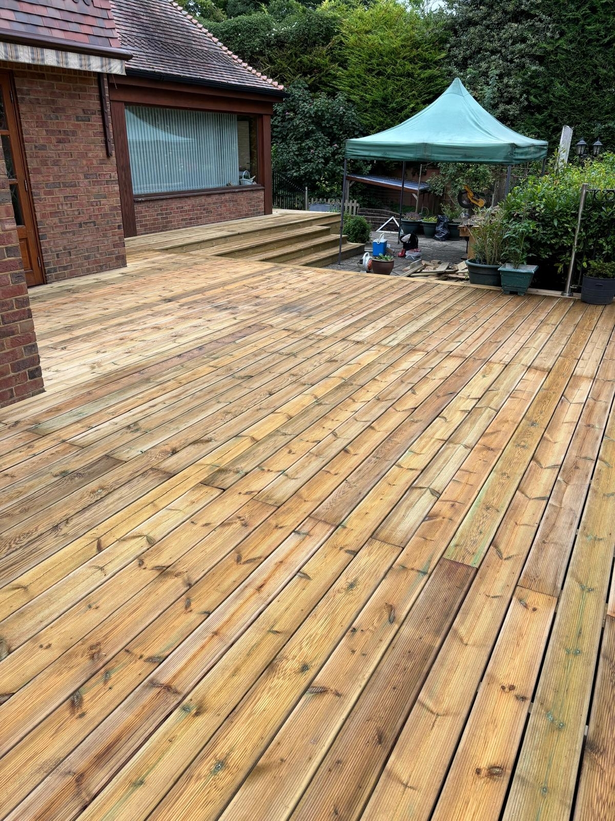 pine-decking-fitted-in-bourne-end-02-small