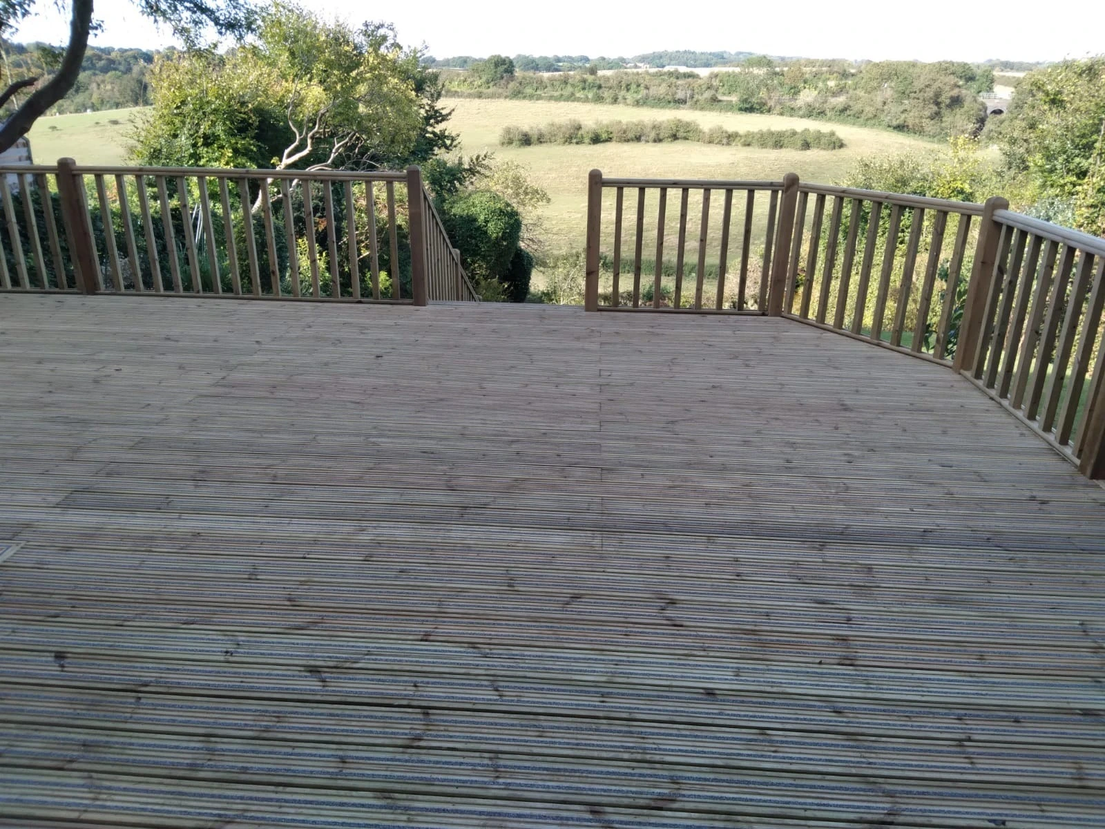 Allscapes Decking Contractors In Beaconsfield 02