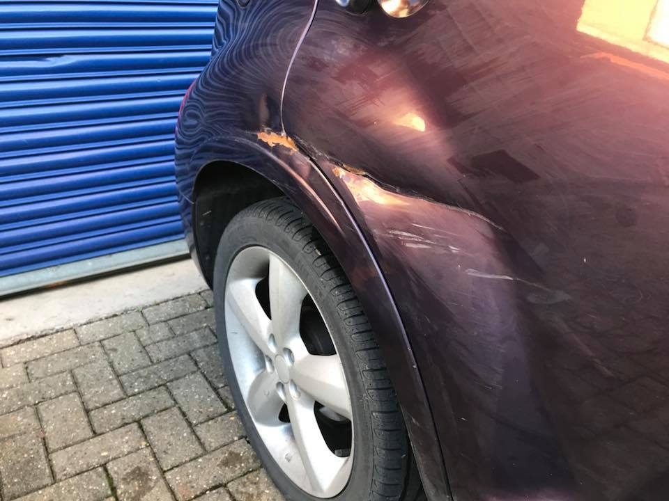 car-dent-repair-specialist-banbury0-small