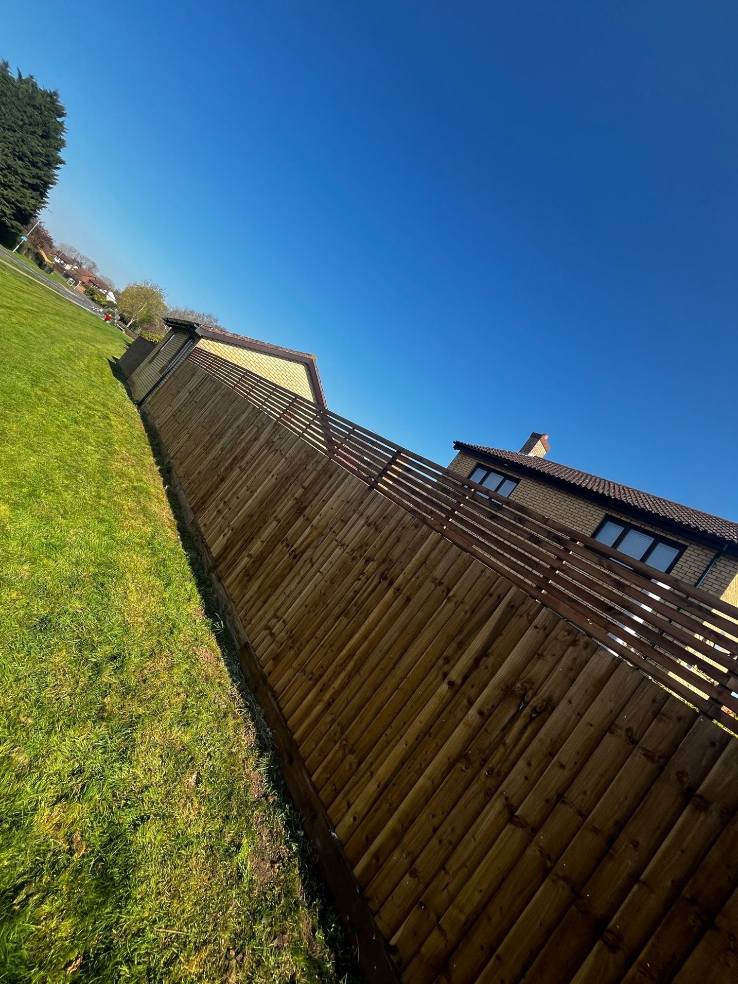 fencing-company-northampton-nb-decking-3-small