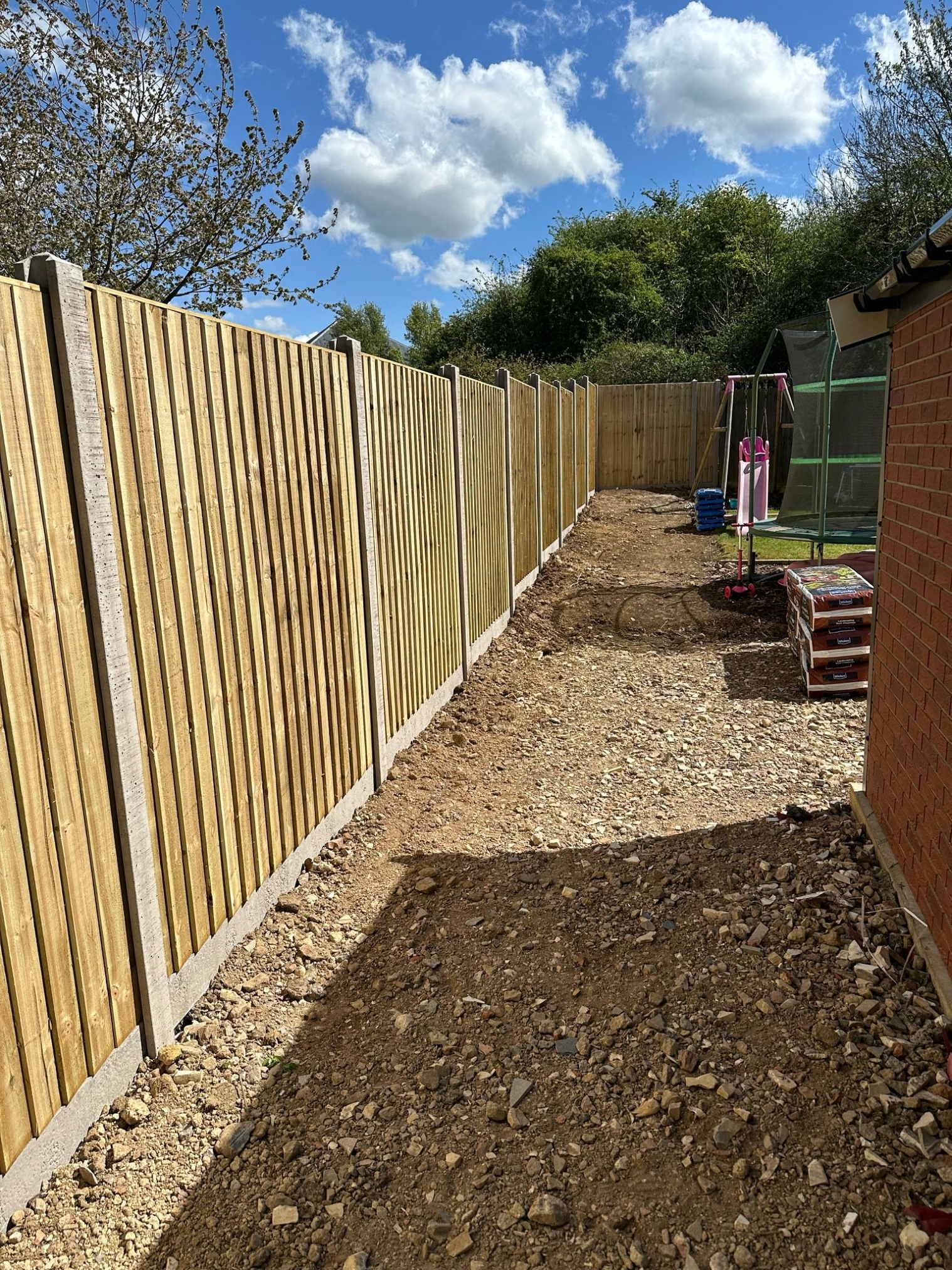 fencing-company-northampton-nb-decking-4-small