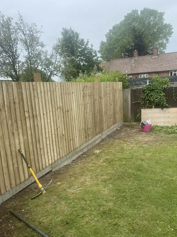 Fence Build 04