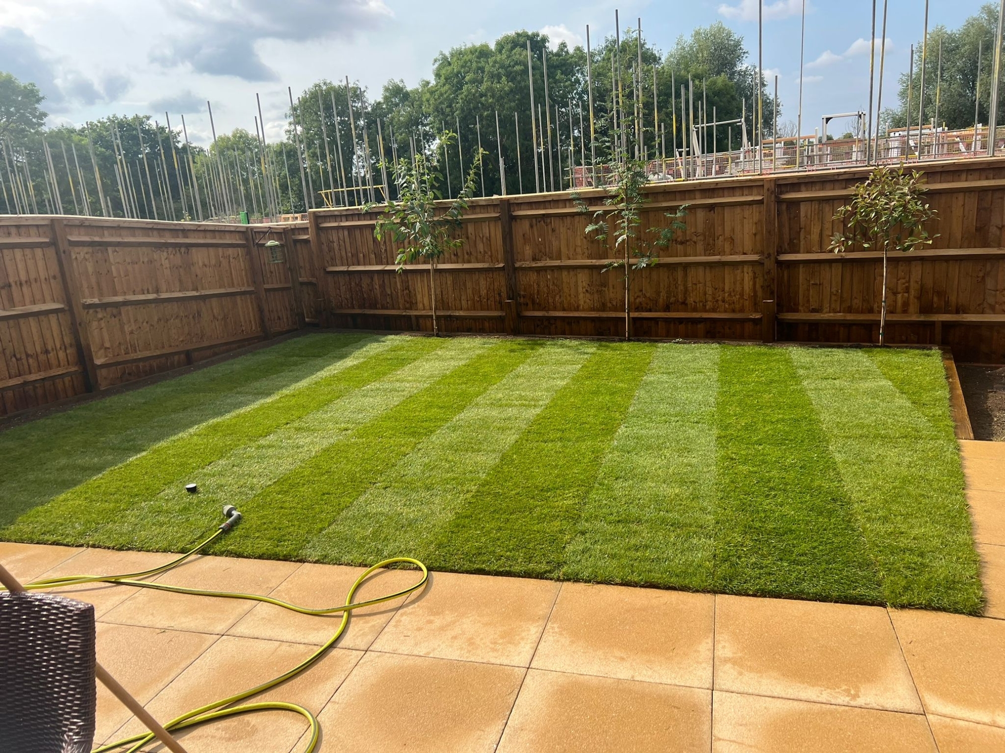 landscaper-tadley-01-small