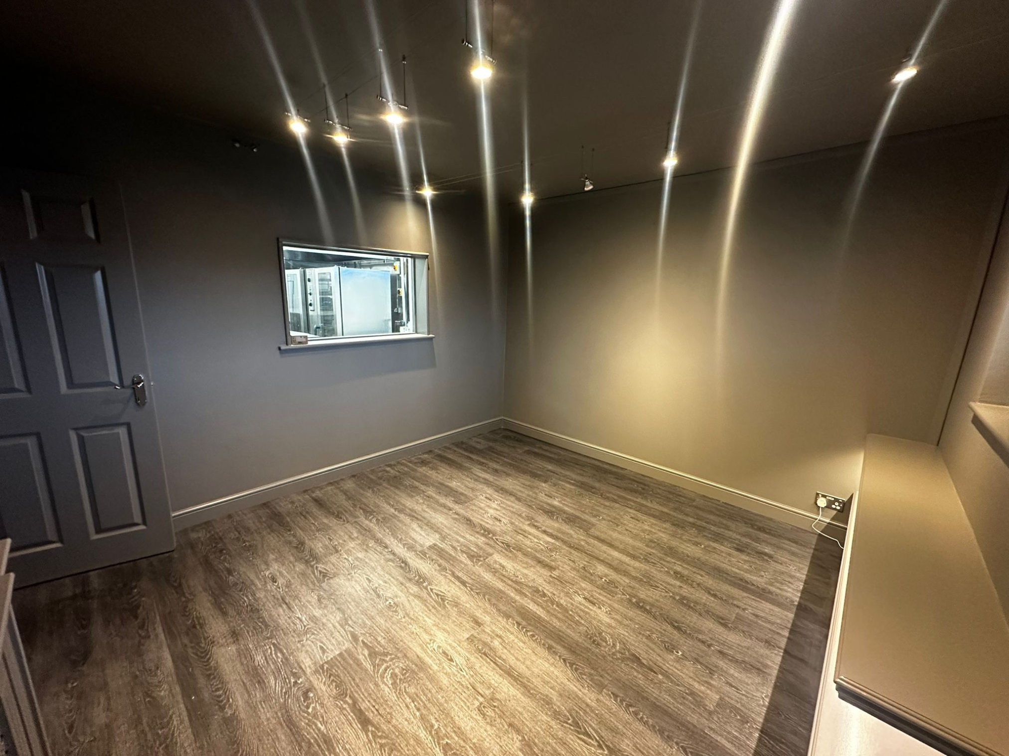 Tasting Room Hall Wc Decorating Catering Company Stadhampton 16 Xlarge