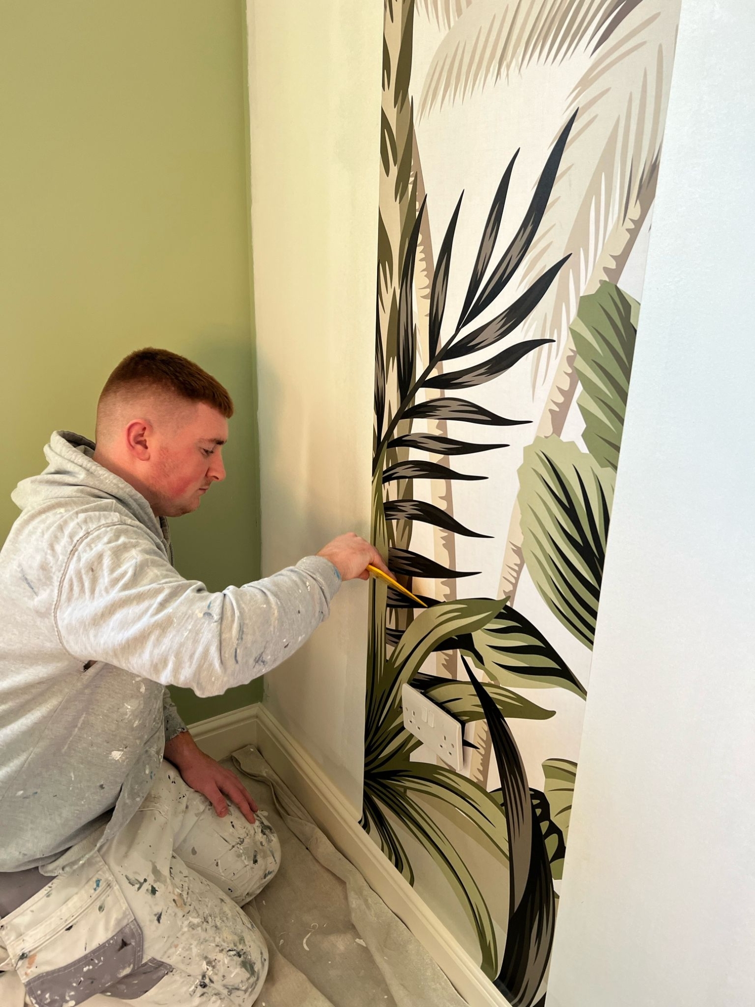 Wallpaper Hanging And Room Decoration In Bicester 06 Xlarge
