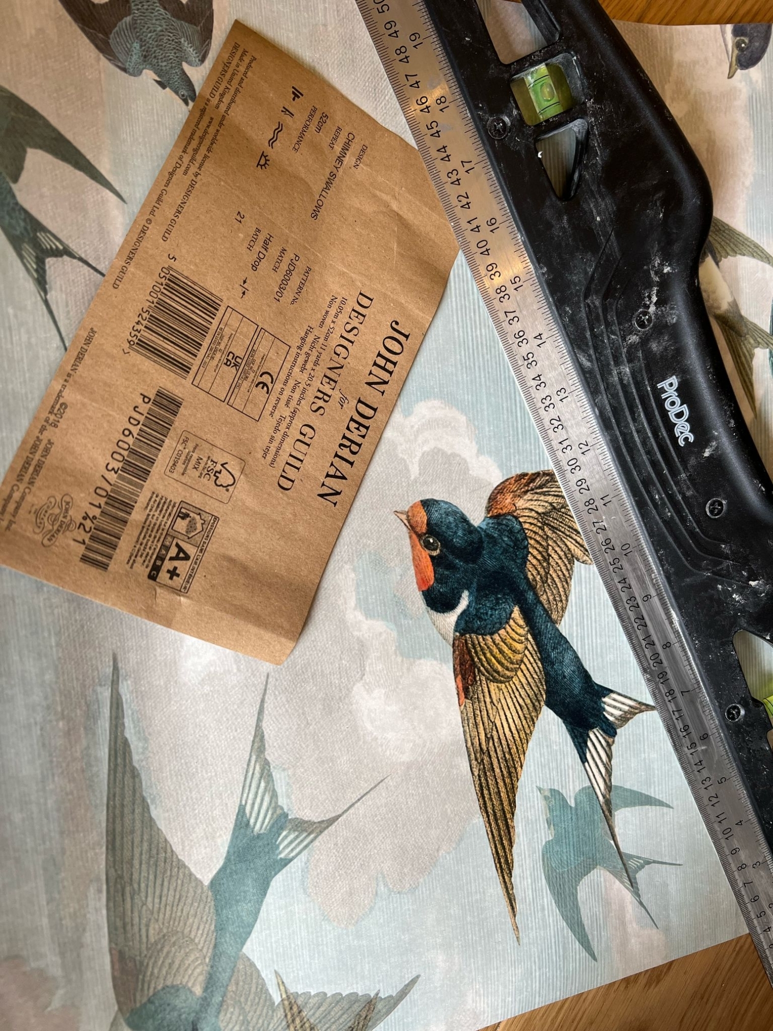 Wallpaper Hanging To Hallway In Tackley 08 Xlarge