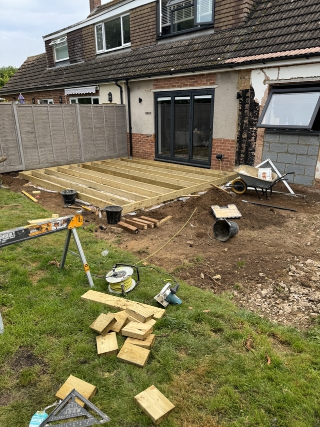 nicholls-and-son-decking-banbury-2-small