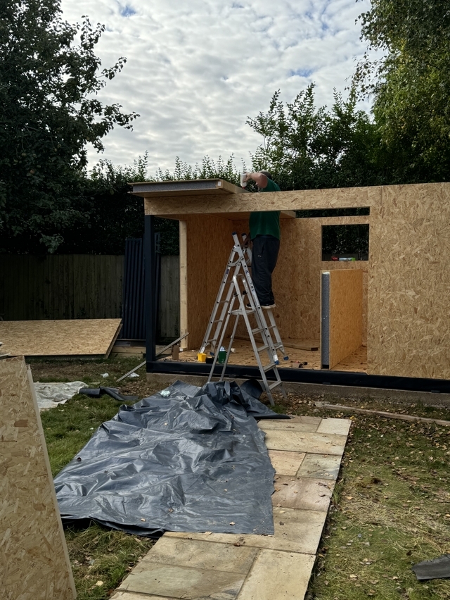 modern-garden-building-in-banbury2-small