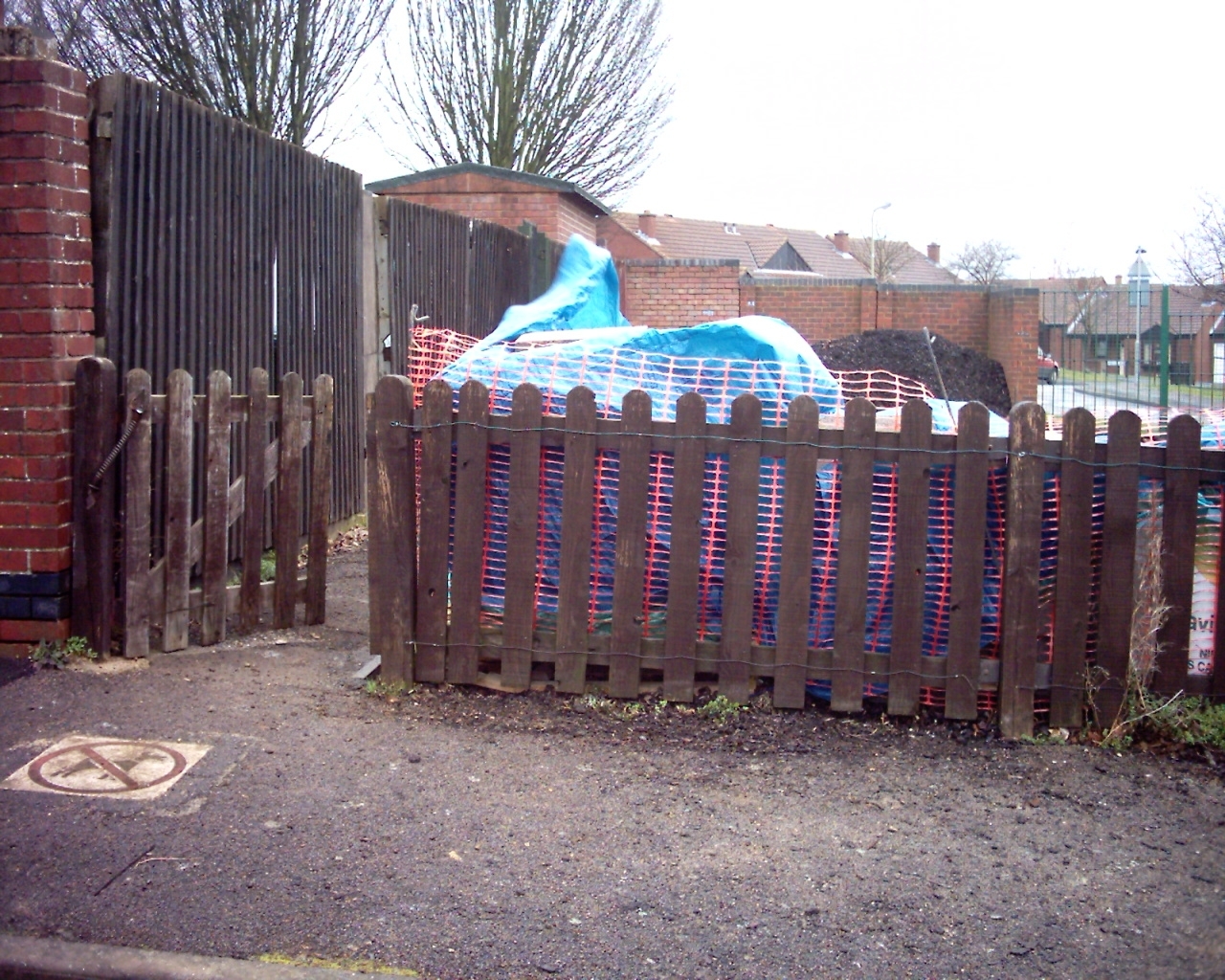 banbury-town-council-gates-03-small