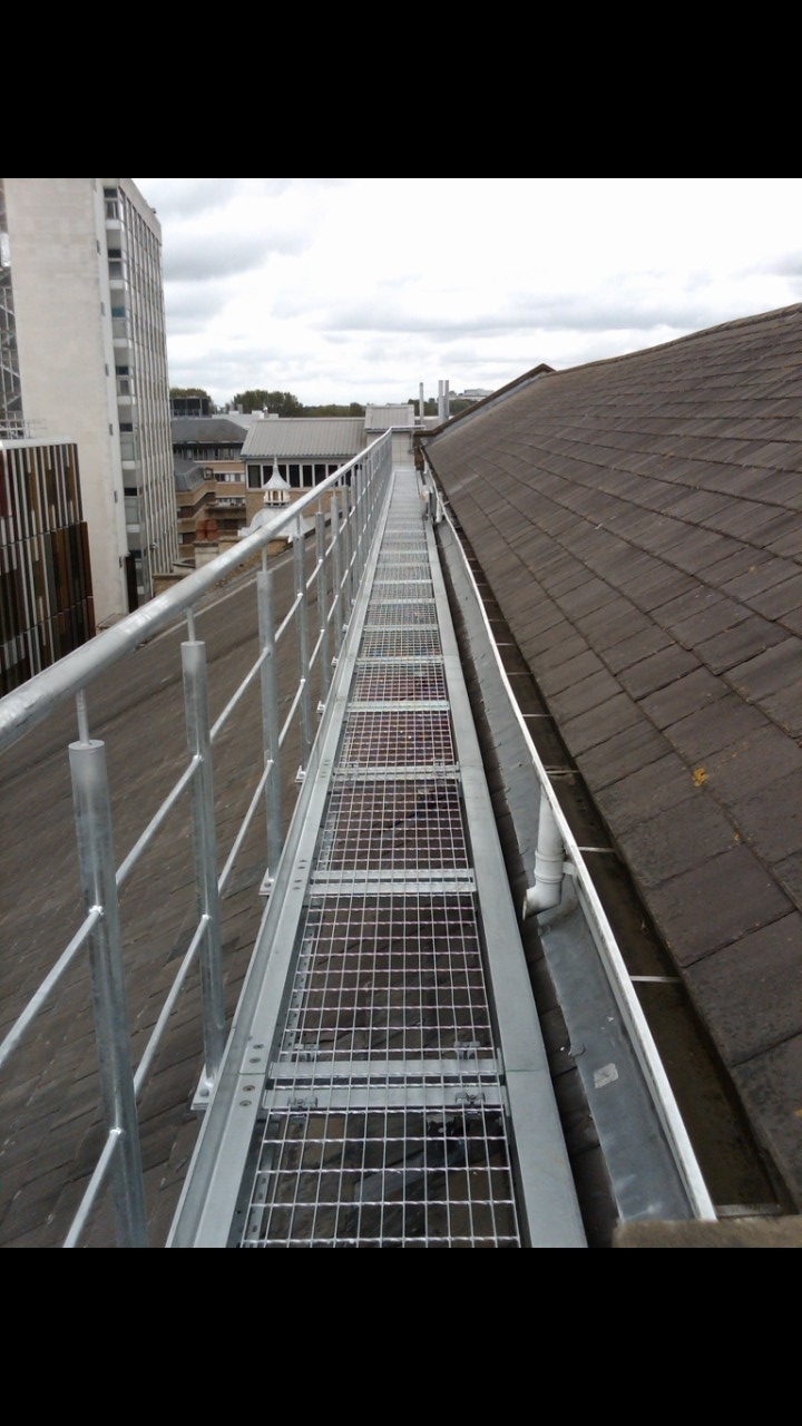 beards-rooftop-walkways-by-tp-steelwork-ltd-17-small