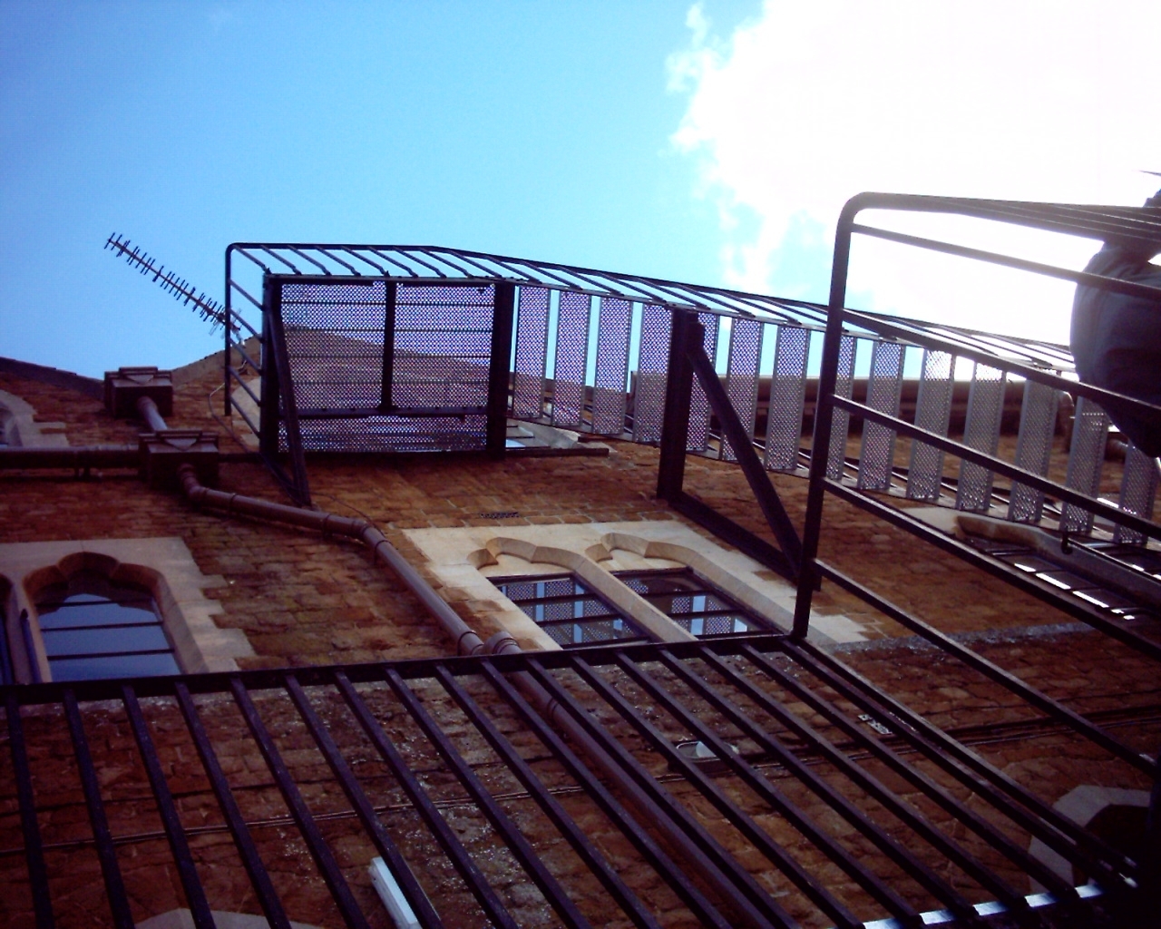 fire-escape-at-bloxham-school-by-tp-steelwork-ltd-07-small