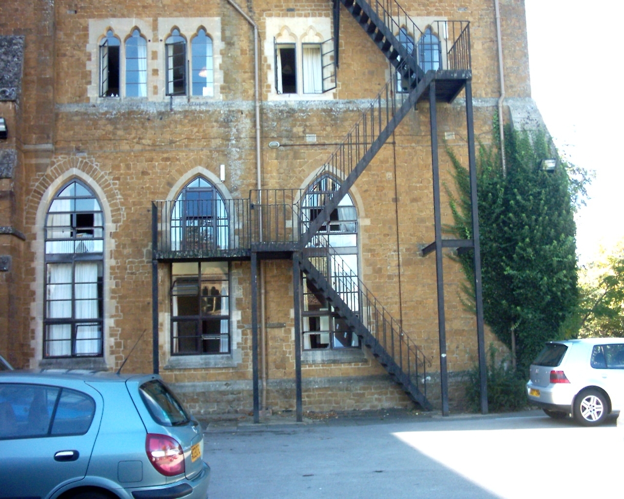 Fire Escape At Bloxham School By Tp Steelwork Ltd 08 Xlarge