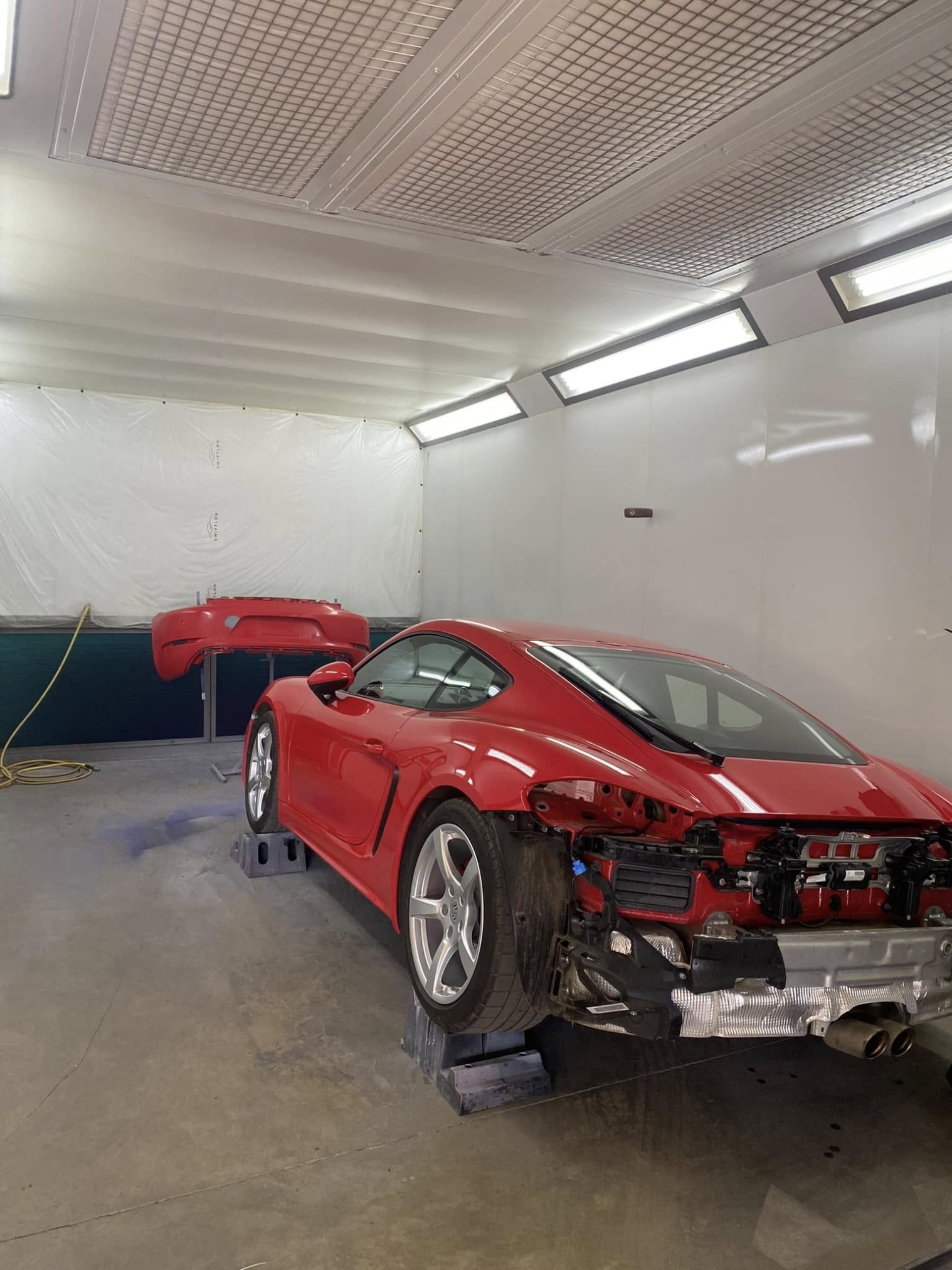 Porsche Body Repair Specialist7 Xlarge