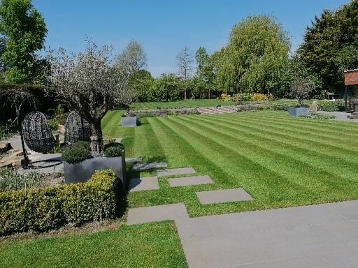 landscaper-luton-1-small