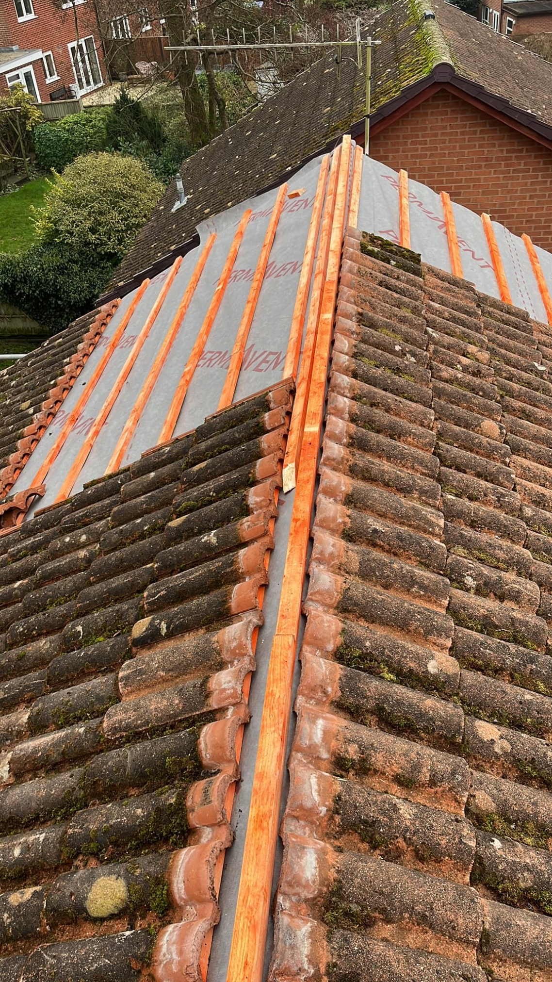 roofer-haslmeare-07-small
