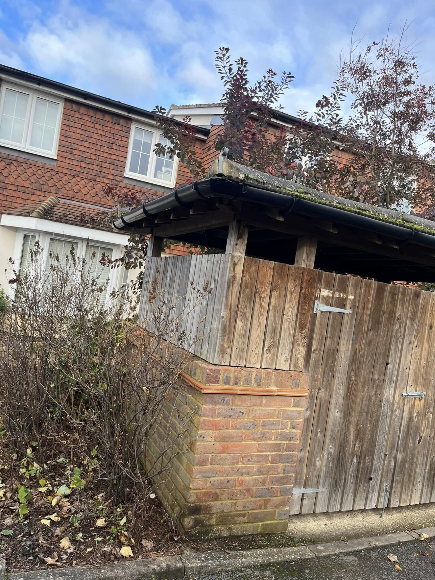 gutter-repairs-and-cleaning-elstead-2-small
