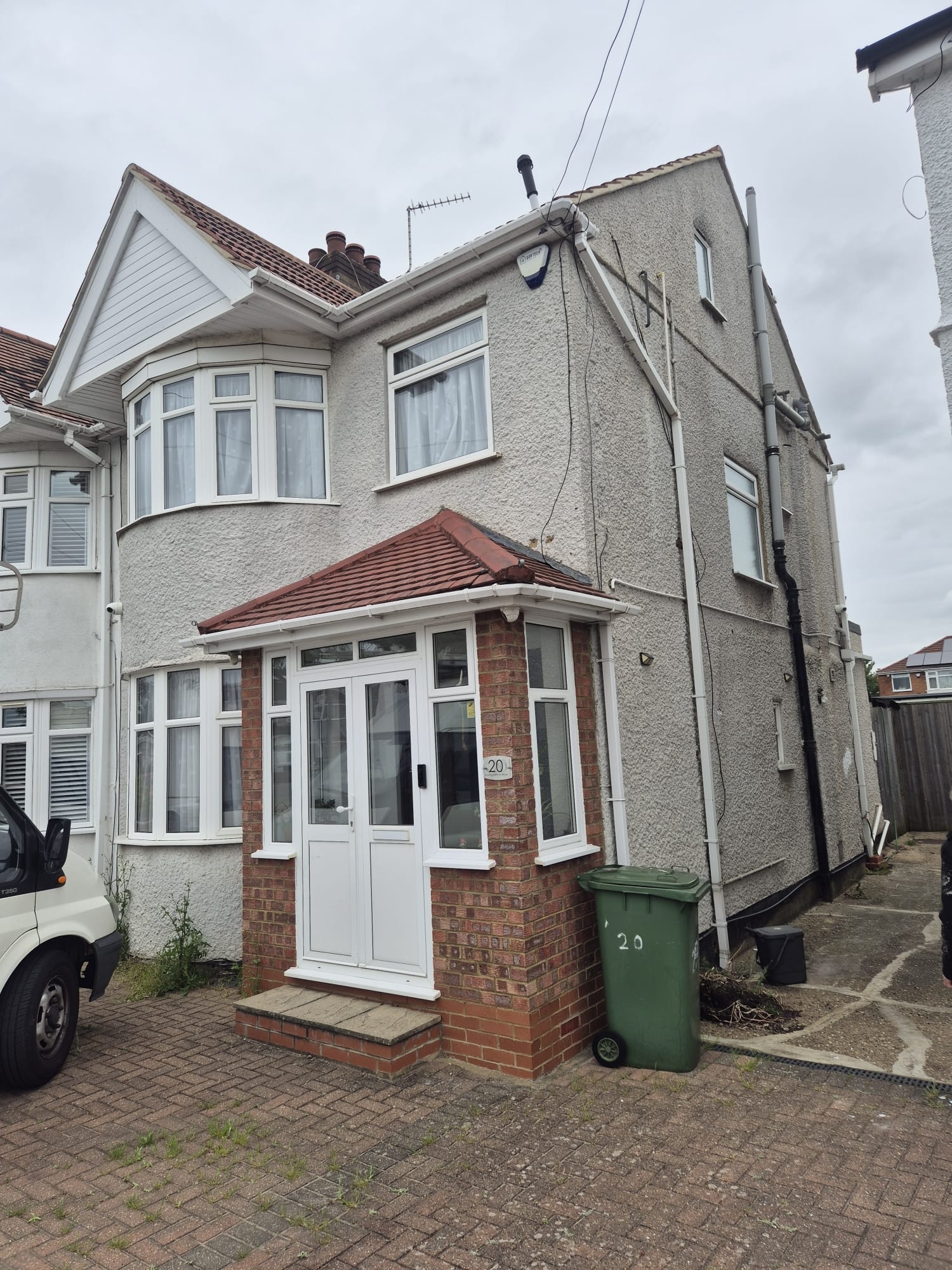 Decorating Company Bourne 1 Xlarge