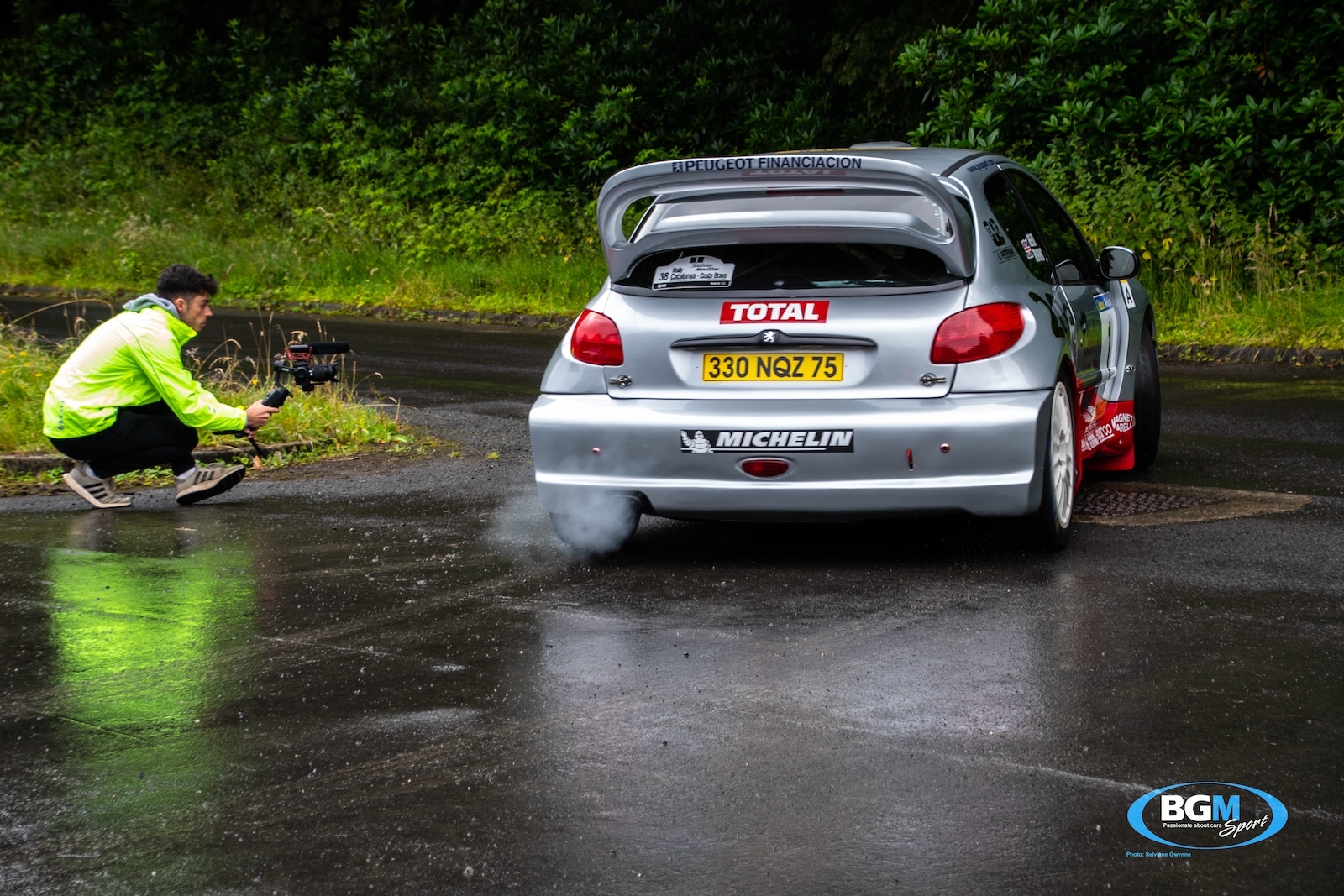 richard-burns-2002-peugeot-206-wrc-car-03-small