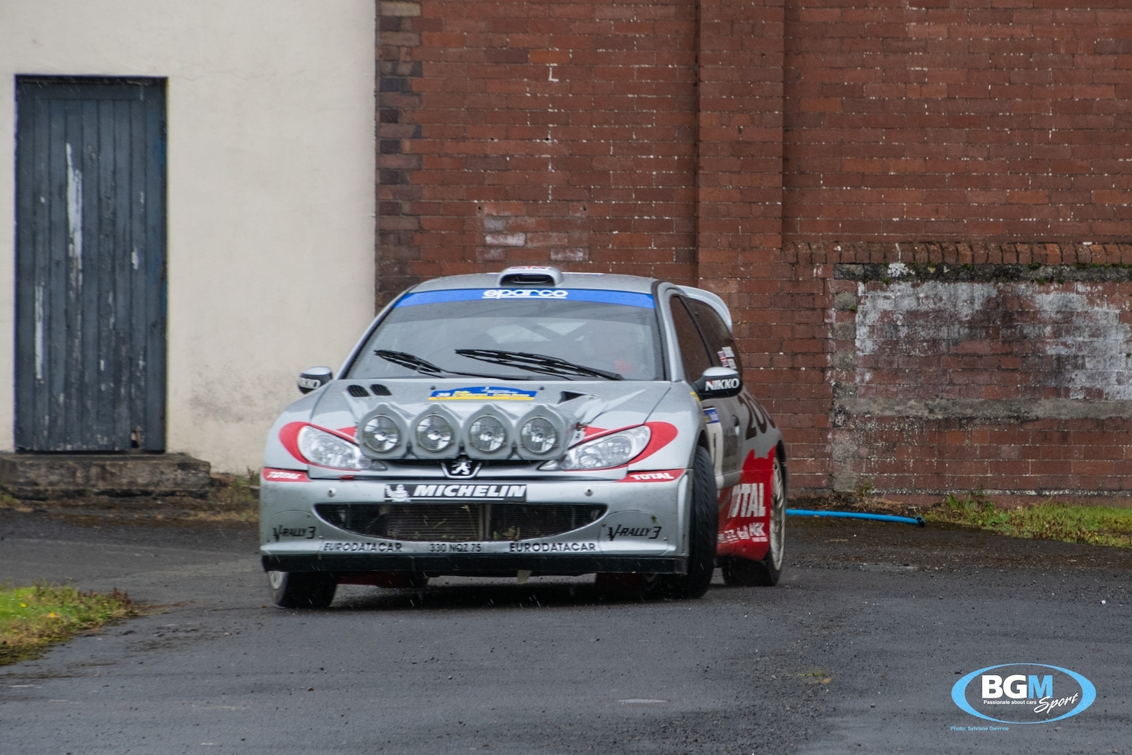 richard-burns-2002-peugeot-206-wrc-car-51-small