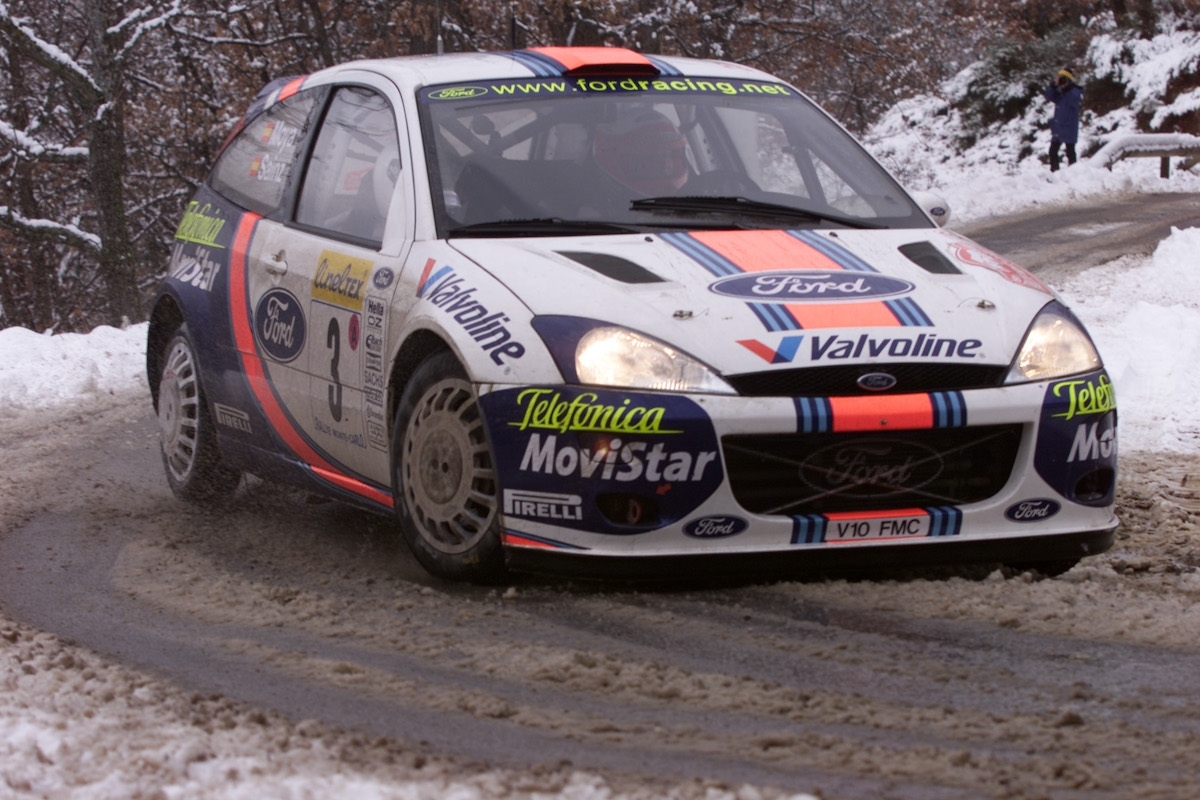 ford-focus-wrc01-18-small