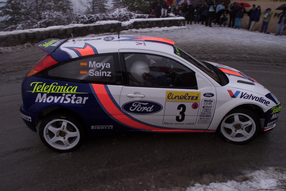 ford-focus-wrc01-30-small